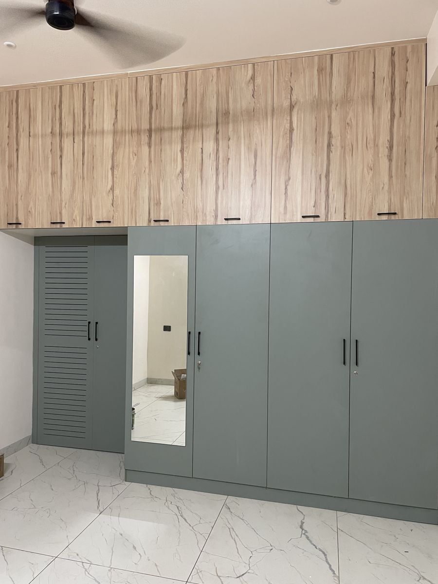 Grey and wood full-height storage adaptable to office files and records, Chennai